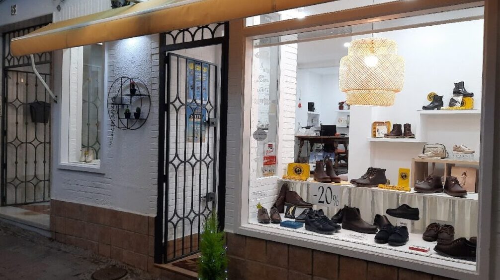 Zapaterías En Almuñécar