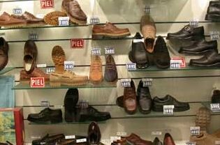 Zapaterías En Mieres